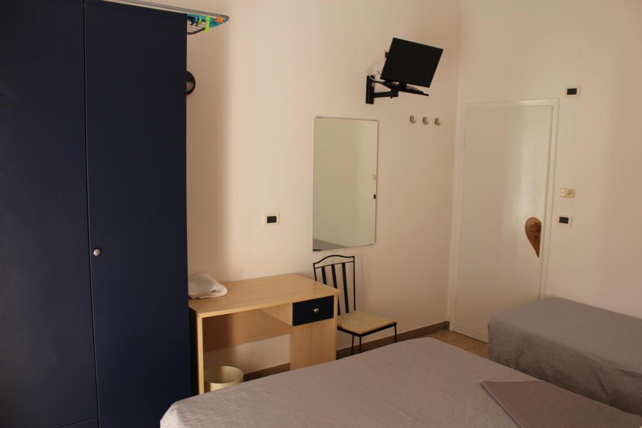 Hotel Mora 리미니 외부 사진
